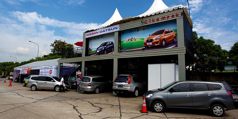 JAKARTA— PT Nissan Motor Indonesia (NMI) menyediakan layanan bagi ...