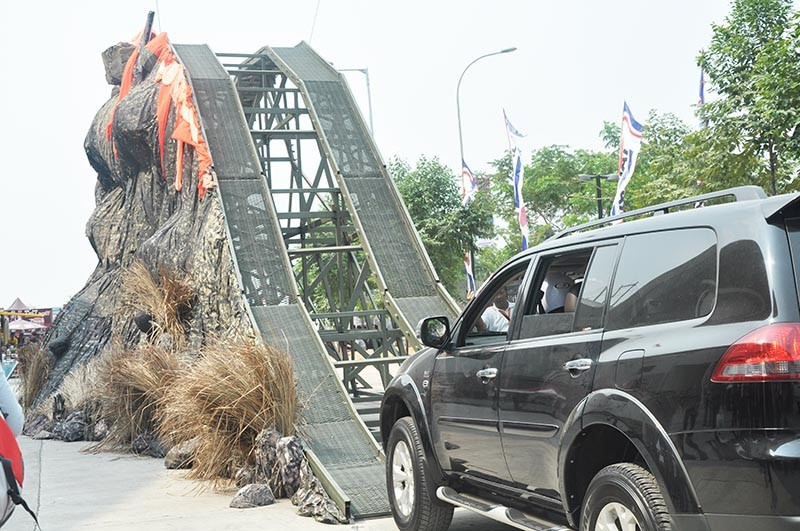 Aksi 4×4 Challenge Mengentak GIIAS 2015