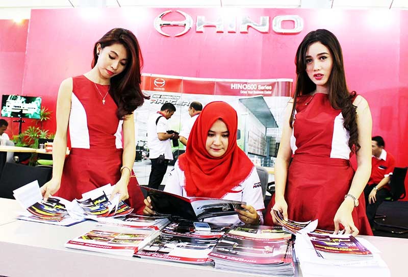 Deretan Booth Mobil dalam GIIAS di Makassar