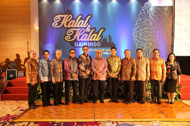 Halal Bihalal, Yohannes Nangoi Luncurkan Majalah “GAIKINDO Auto Insight”