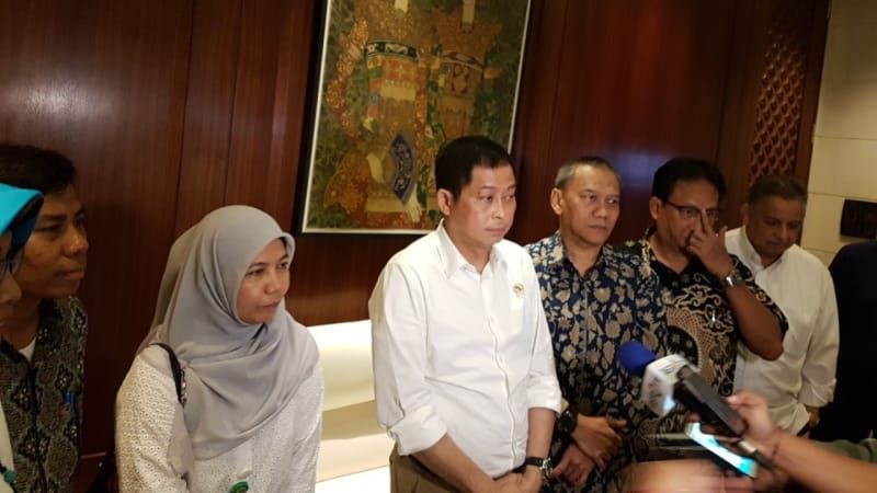 Tahun 2040 Indonesia Stop Mobil Berbahan Bakar Minyak