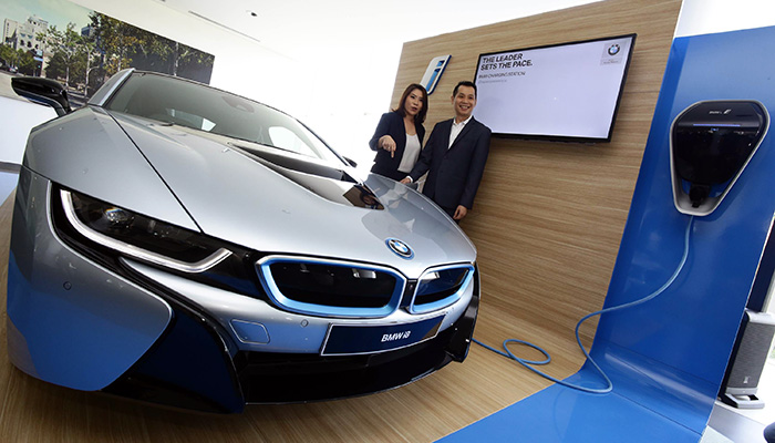 Hari Listrik Nasional, BMW Indonesia Pamer Kesiapan Teknologi Mobil Listriknya