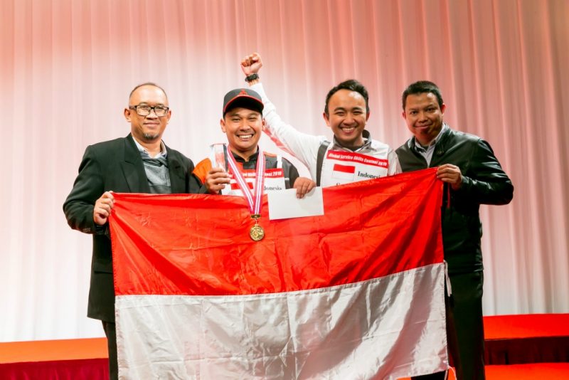 Harianto, Mekanik Krama Yudha Mojokerto Juara “Mitsubishi Global Service Skills Contest 2019” di Jepang