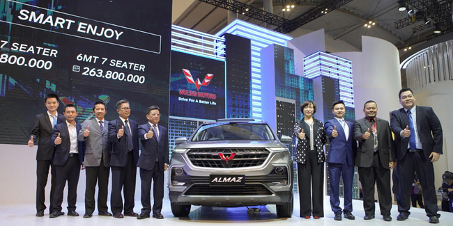 Wuling Almaz Mobil paling Banyak Dicoba Pengunjung GIIAS 2019