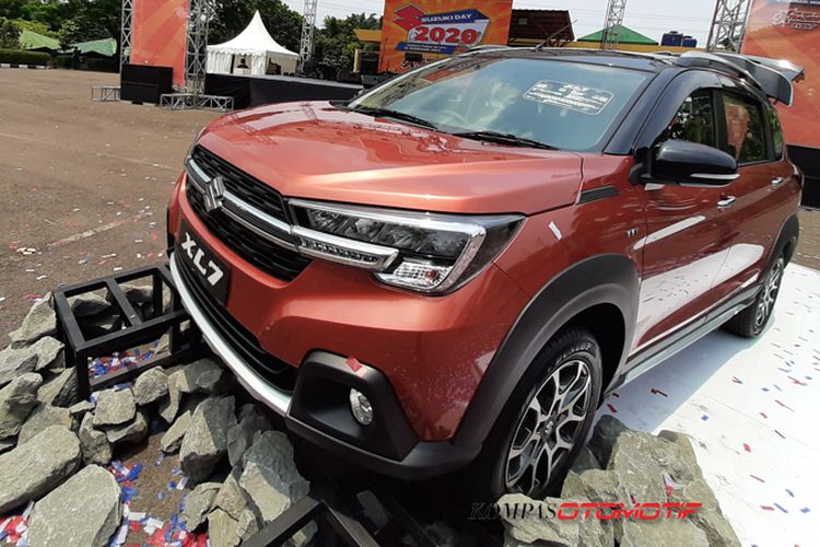 MPV Crossover Suzuki XL7 Mobil Gelar Terbaik 2020 Versi Tabloid ‘OTOMOTIF’