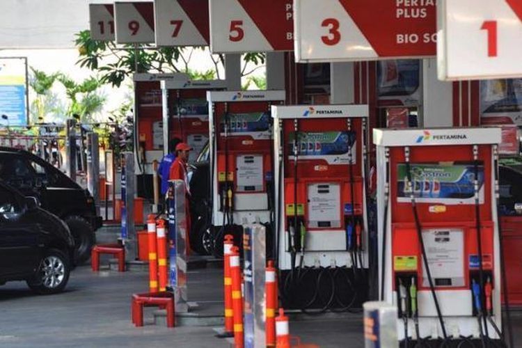 Konsumsi BBM Nasional Turun 13 Persen, Pertamina Rugi Rp 11,13 T