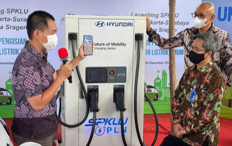 PLN Membuka Empat Pengisian Daya Mobil Listrik di Tol Ruas Jakarta-Surabaya
