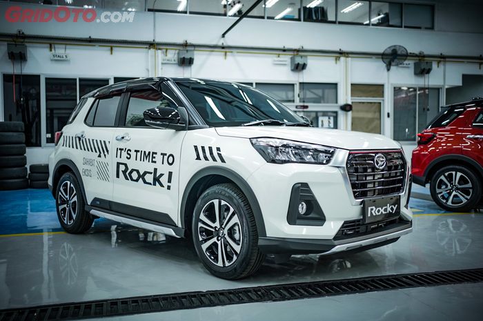 Daihatsu Catat Hasil Positif di Semester Pertama 2021, Rocky Masuk 10 Mobil Terlaris