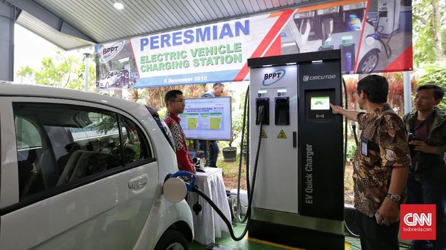 Pertamina – BPPT Luncurkan Dua Stasiun Pengisian Kendaraan Listrik, masih di Jakarta
