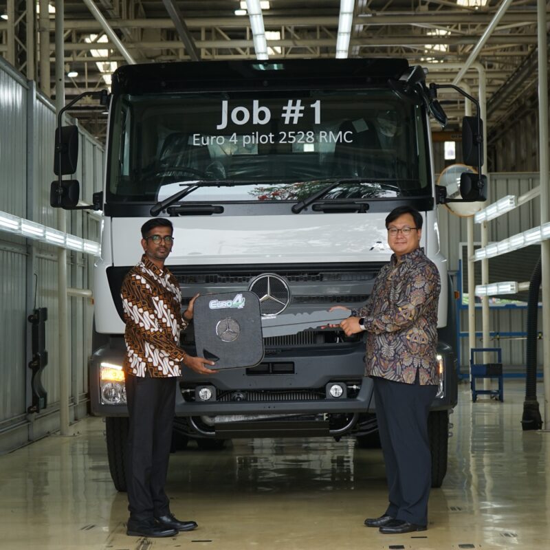 Truk Mercedes-Benz Axor Rakitan Wanaherang sudah Standar Euro 4