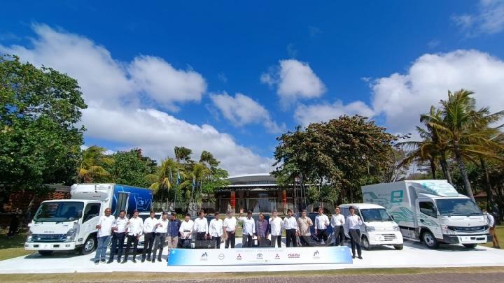 Lima APM Jepang Pamerkan Ekosistem Mobil Listrik di Bali
