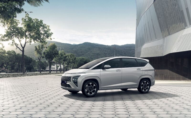 Hyundai Ungkap seluruh Tampilan Hyundai Stargazer 