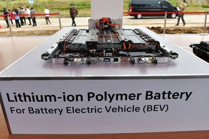 Menteri Hartarto: Kabibet Bahas Kendaraan Listrik