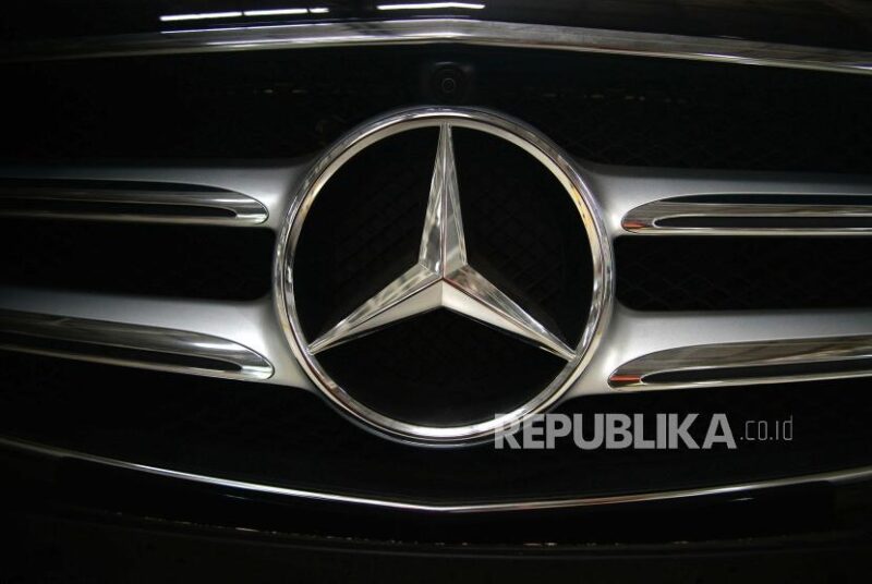 Mercedes Benz Yakin Pasar 2023 Tumbuh Positif