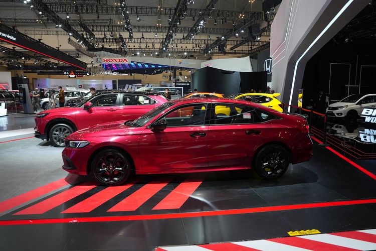 Pebisnis Otomotif Waspadai Efek Nilai Tukar Rupiah