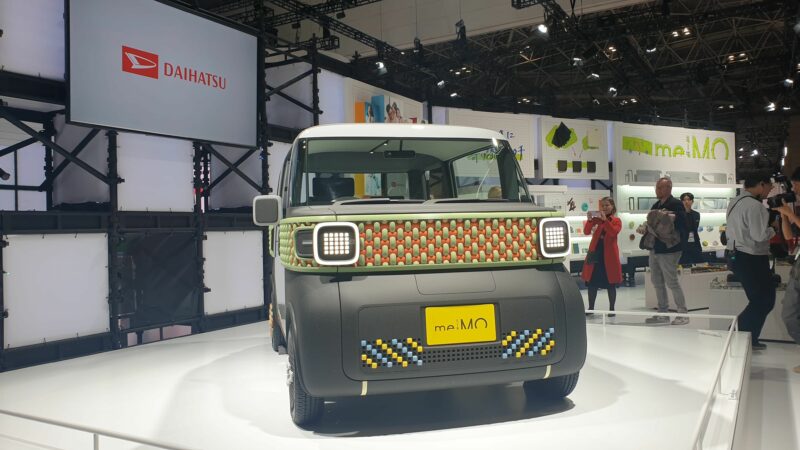 Daihatsu Tampilkan Mobil Konsep di Pameran Japan Mobility Show 2023