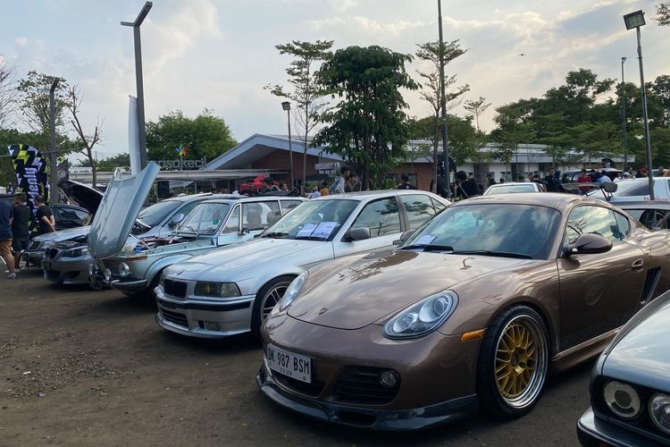 “Suddenly Meetup 3” Berkumpulnya Pencinta Mobil Lintas Merek Indonesia