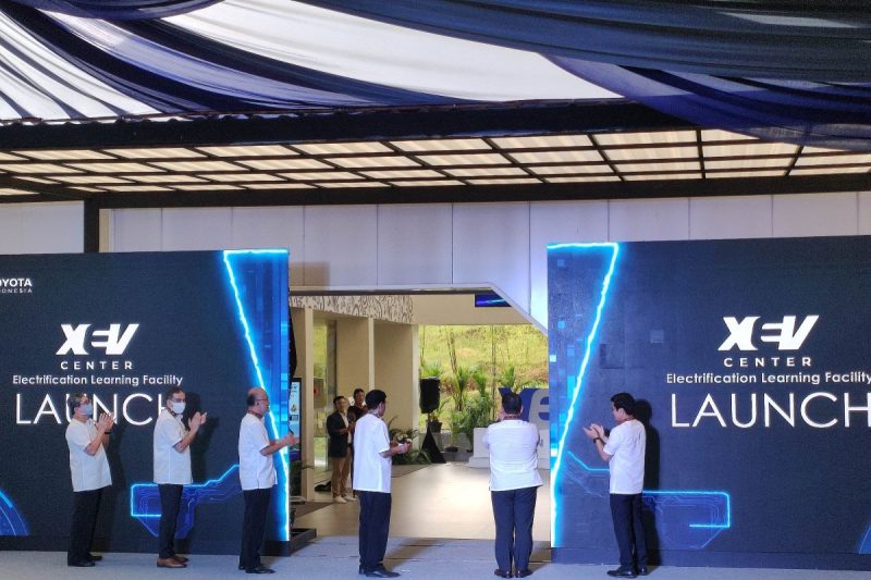 Toyota Membangun Pusat Studi Mobil Listrik xEV Center di Pabrik PT TMMIN Karawang
