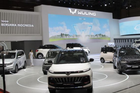 Wuling Raih Penghargaan “Jawa Pos 7 Most Popular Brand of the Year 2024”