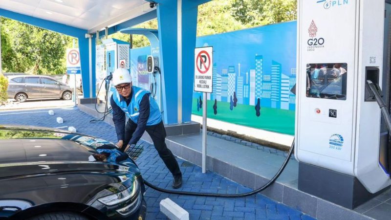 Mobil Listrik untuk Mudik Lebaran 2025, Ini Daftar Lokasi Ngecas di Tol Trans Jawa