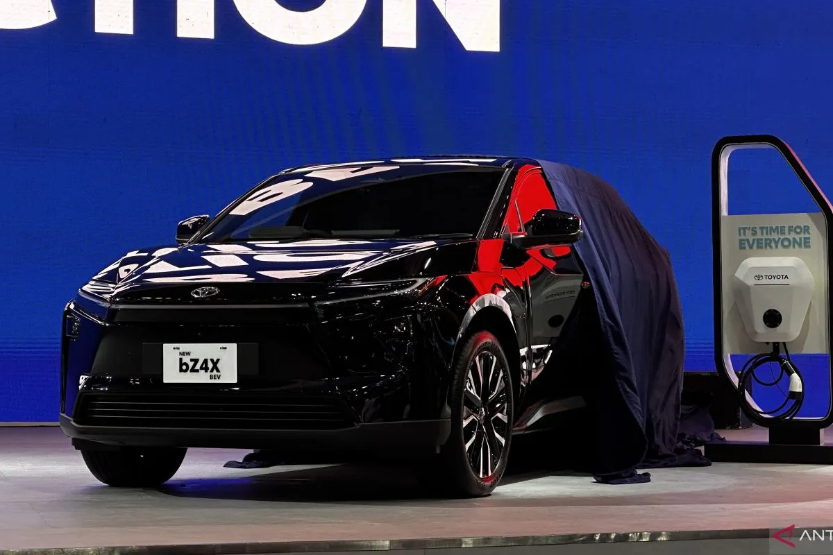 Mobil Listrik BEV Pertama Toyota di Indonesia bZ4X Hadir di GIIAS 2025, Siap Diproduksi CKD Lokal